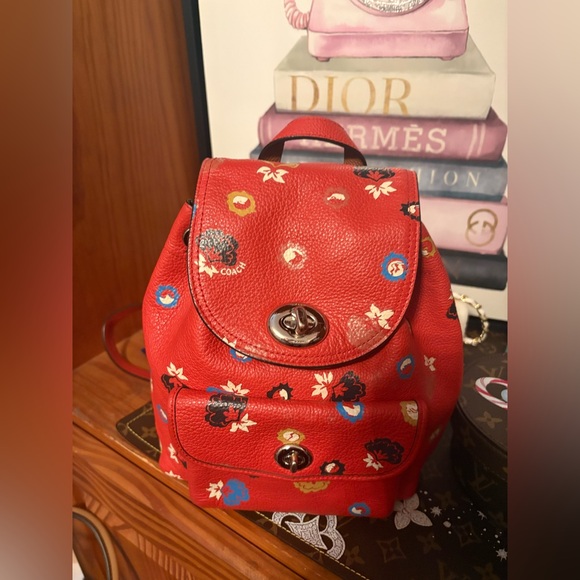 COACH authentic Mini Turnlock Rucksack Floral Print Backpack Carmine Red Leather
